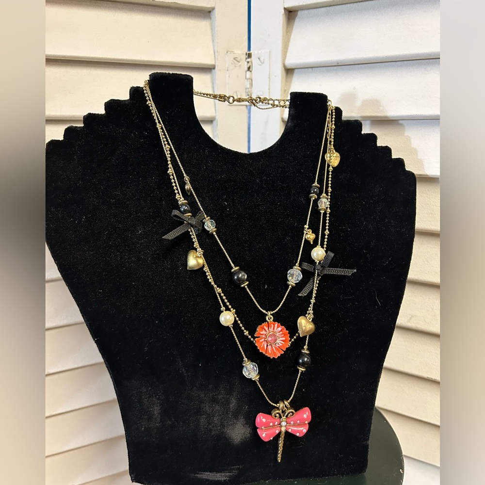 Vintage Betsey Johnson necklace 3 tier Dragonfly pink black bows hearts goldtone